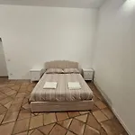 Domus Imperialis Trevi Fontis Апартаменты Рим