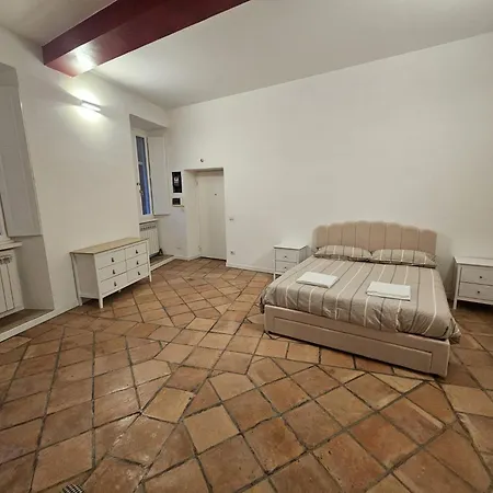Apartment Domus Imperialis Trevi Fontis