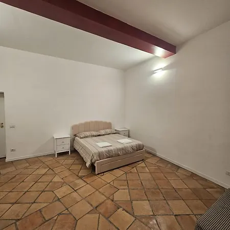 Apartment Domus Imperialis Trevi Fontis Rome