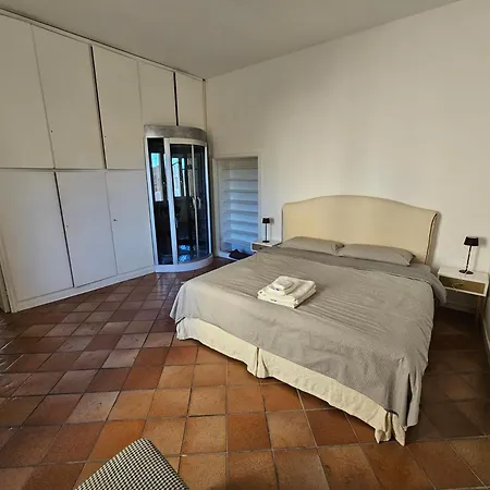 Apartamento Domus Imperialis Trevi Fontis *
