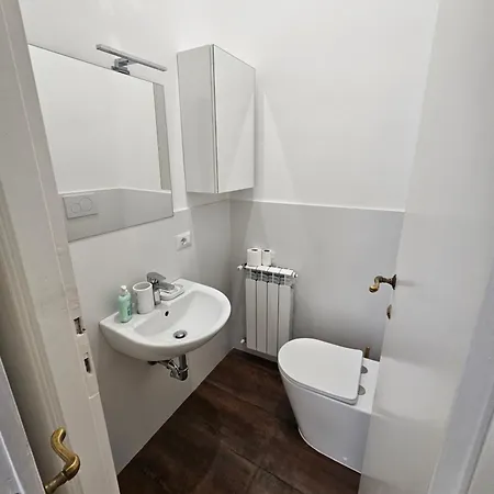 Domus Imperialis Trevi Fontis Roma